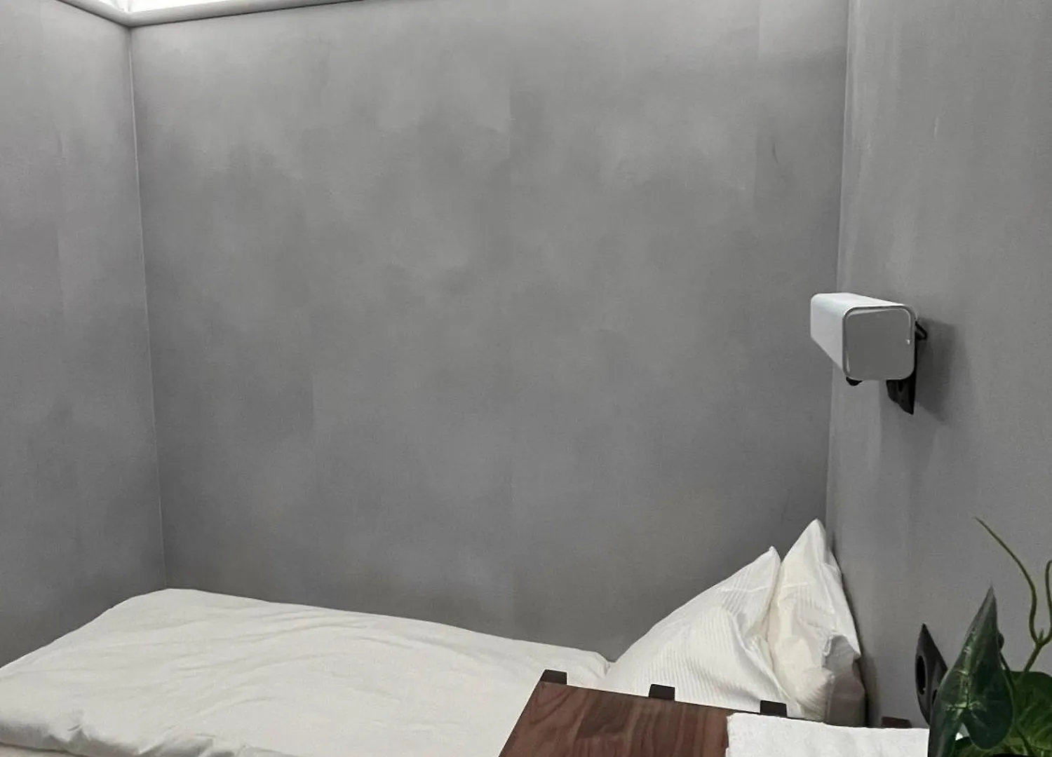 The Hyve Capsule Hostel Amsterdam 0*,  Netherlands