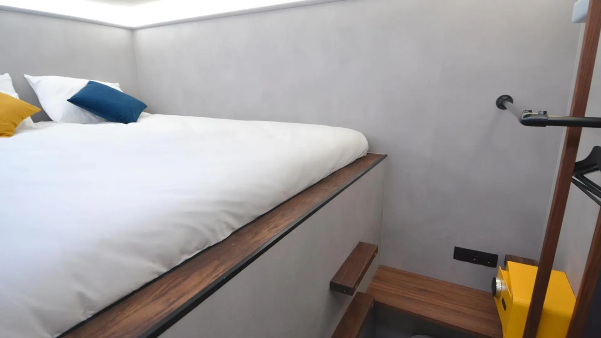 캡슐호텔 The Hyve Capsule Hostel 암스테르담
