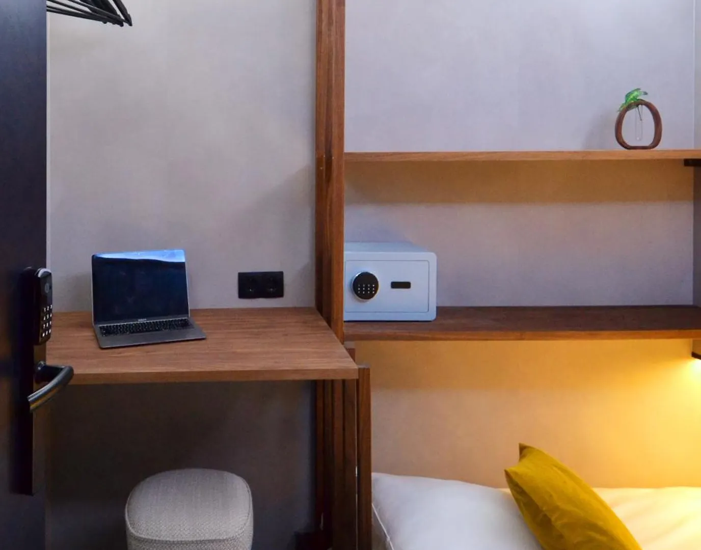 Capsule hotel The Hyve Capsule Hostel Amsterdam